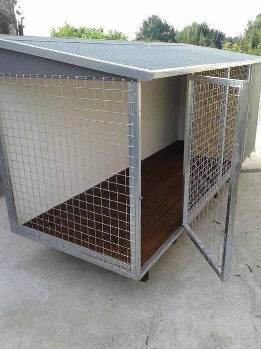 Casotas e abrigos para animais