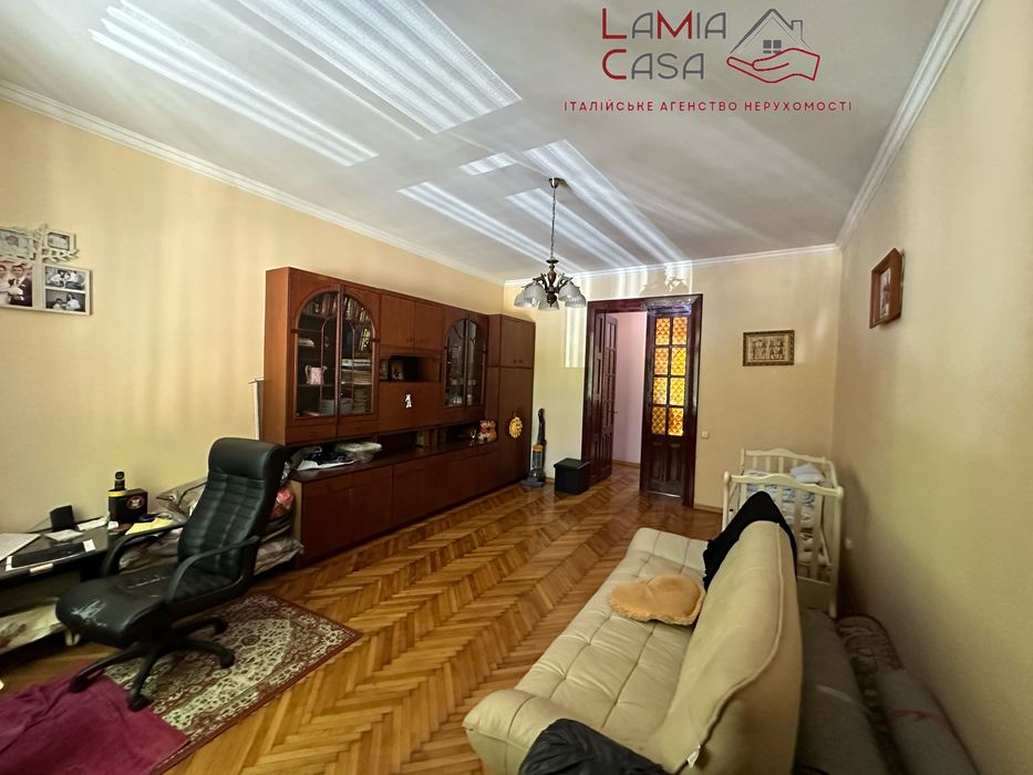 Продаж 3 кімнатноі квартири напроти парку Шевченка