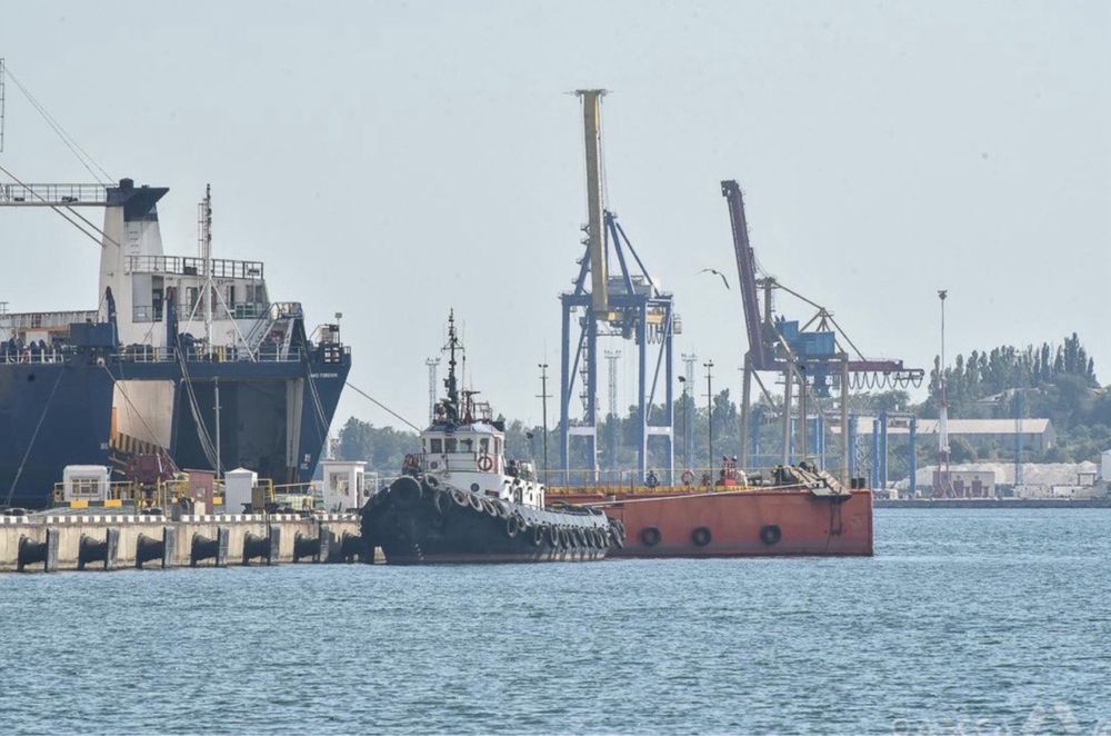 Коблево  ,земли  31  сотка Центр Фасад  60 м на  центральную трассу