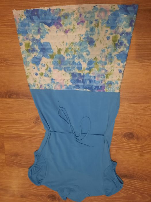 Elegancka sukienka 10 lat