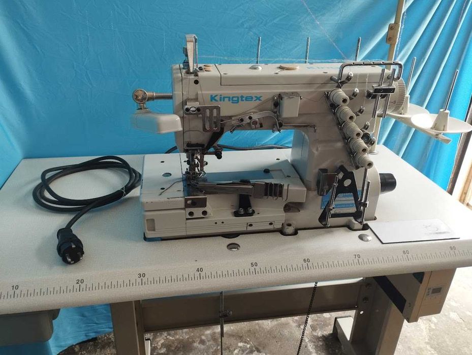 Maquina de costura colarete Kingtex da até 3 agulhas