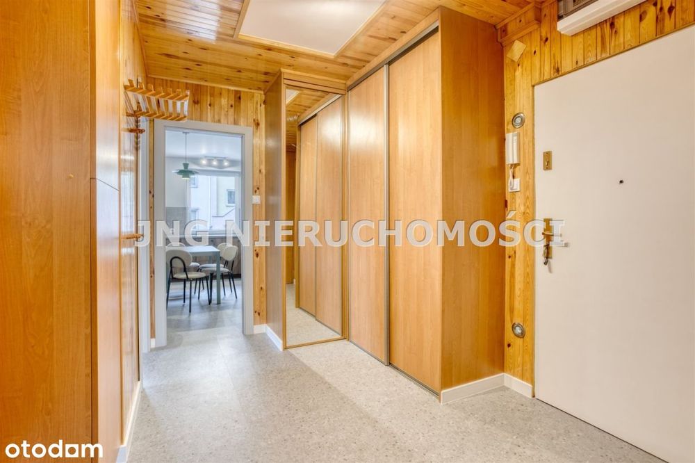 Kórrnik ścisłe Centrum trzy pokoje, balkon