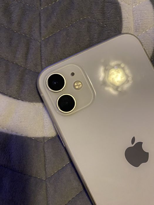 iPhone 11 в ідеальному стані