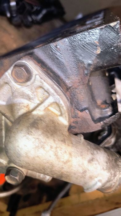 Obudowa termostatu jeep Cherokee xj zj 4,0