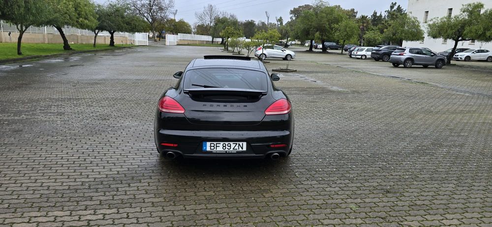 Porsche Panamera S Híbrido Plug-in