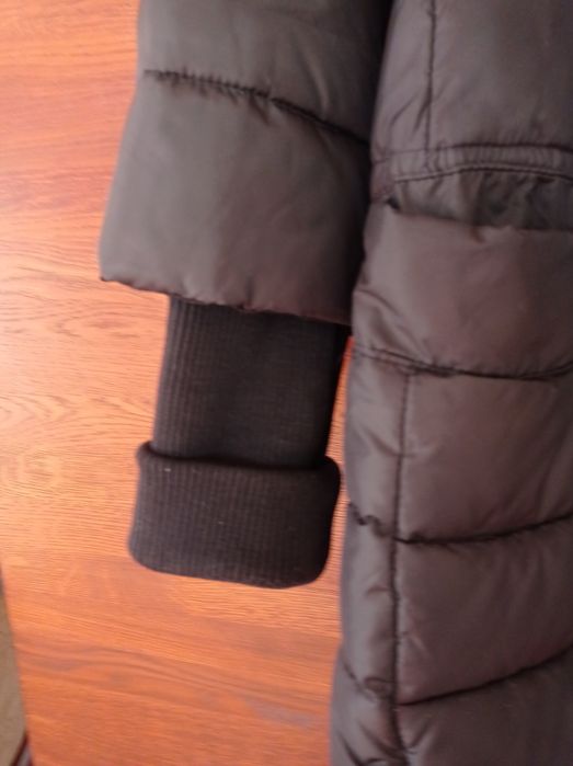 Zimowa kurtka z kapturem