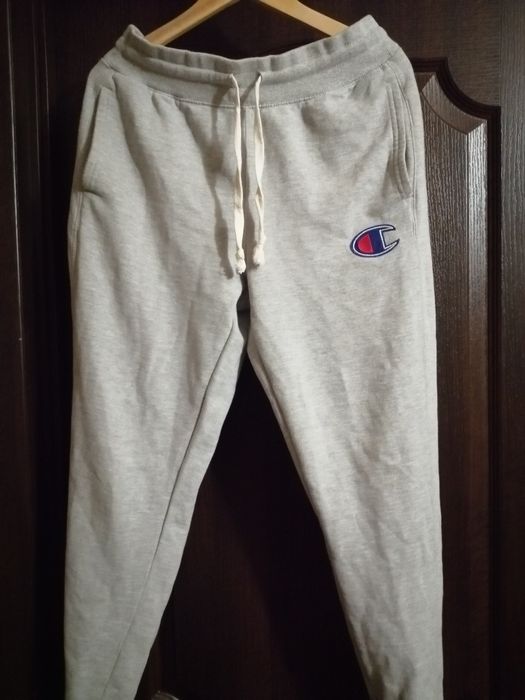Продам спортивные штаны Champion, размер M