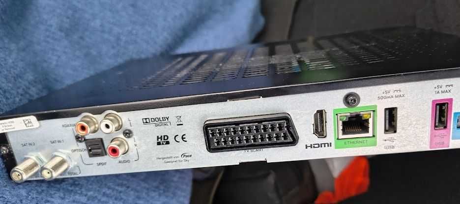 Niemiecki dekoder pace tds866 Receiver SKY  twardy dysk 320 GB ok