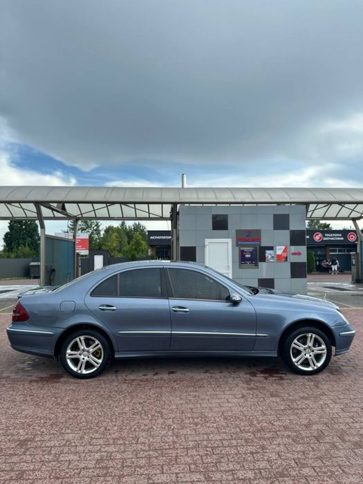 Mercedes - Benz