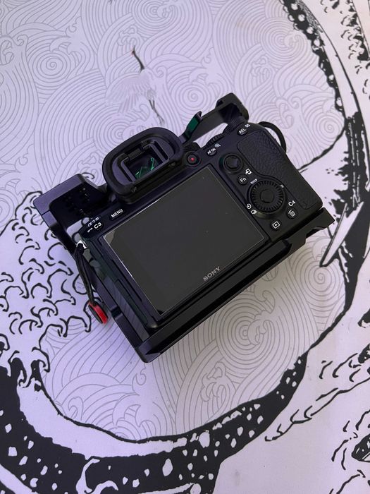 (Descida de preço Sony A7III + Cage + Bateria