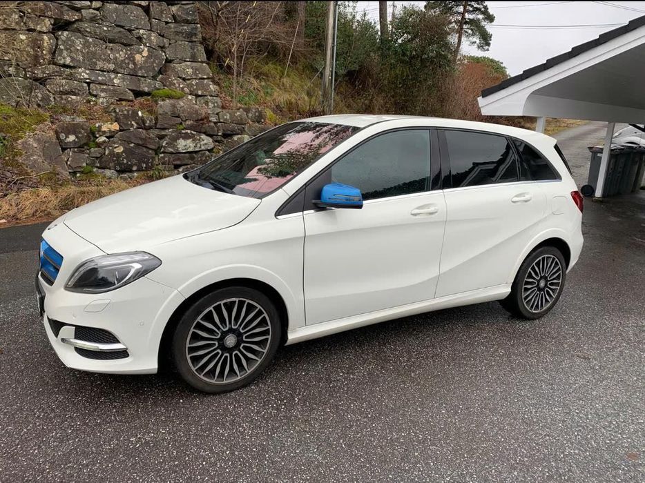 Mercedes B250-e 2016 року з Європи