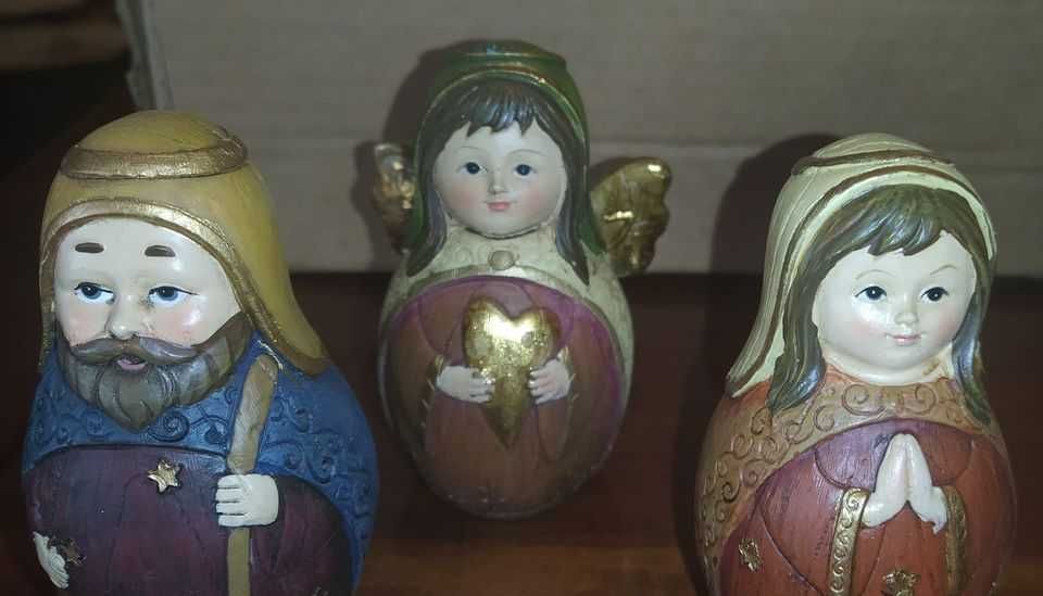 Nativity Scene with 7 Figures – New