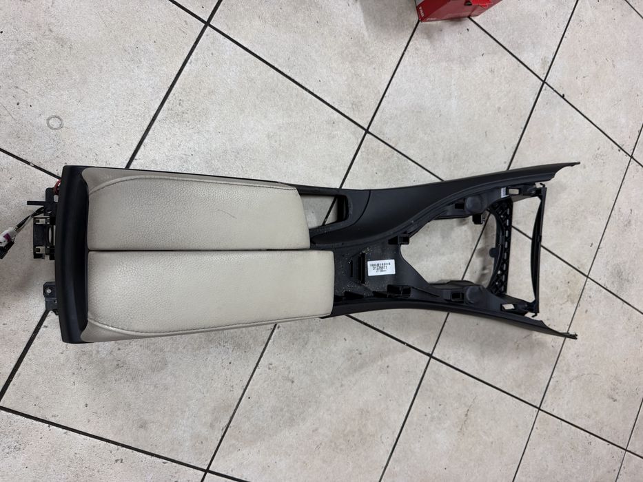 Consola central bmw e90 e91 e92 bege