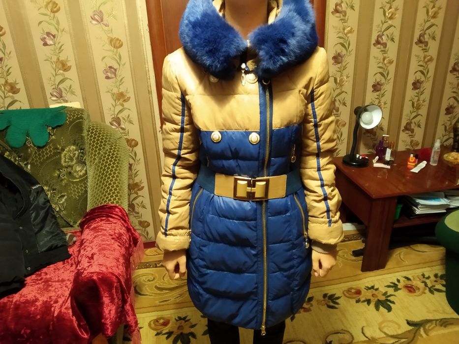 Курточка на девочку