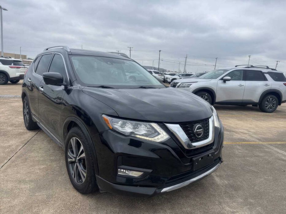 Nissan Rogue SL      2018