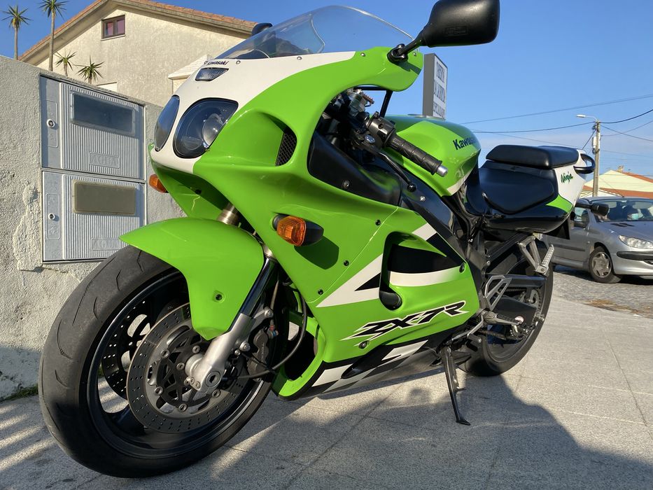 Kawasaki zx7R (ultima edição - 2001) Como NOVA