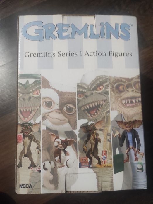 Gizmo snowglobe new