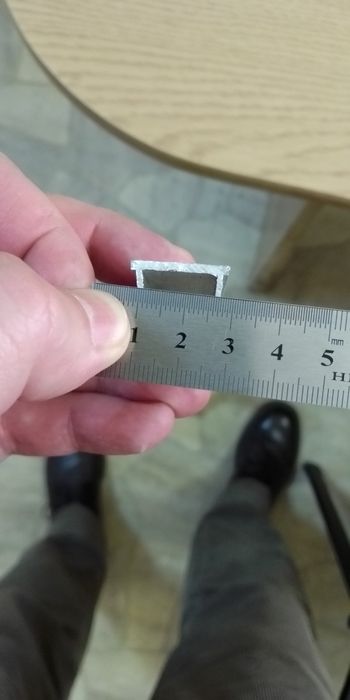 Алюминиевый профиль п образный