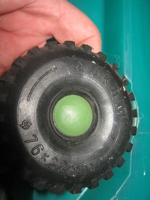 Zabawki plastikowe z epoki PRL lata 70te 20wiek Samochód ryba kolejka