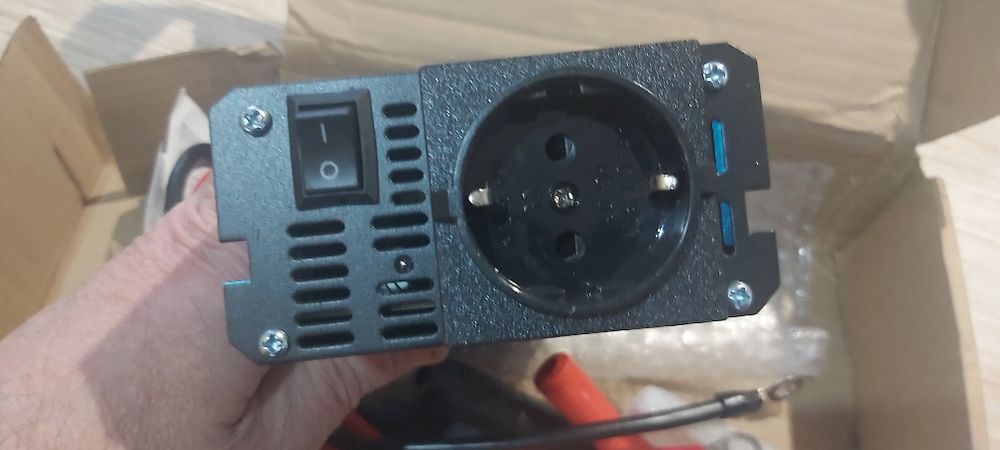 Інвертор 24/220  3000 Tatalinken