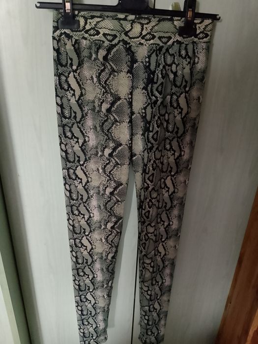 Nowe spodnie leginsy Pretto legs rozmiar S