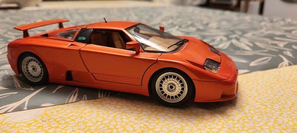 Bugatti 110 EB 1:18 burrago itally