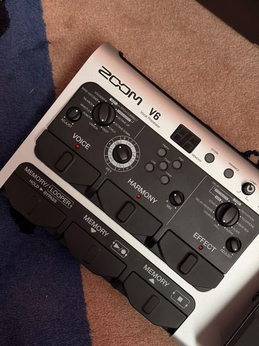 Processador de voz Zoom V6 SP Novo