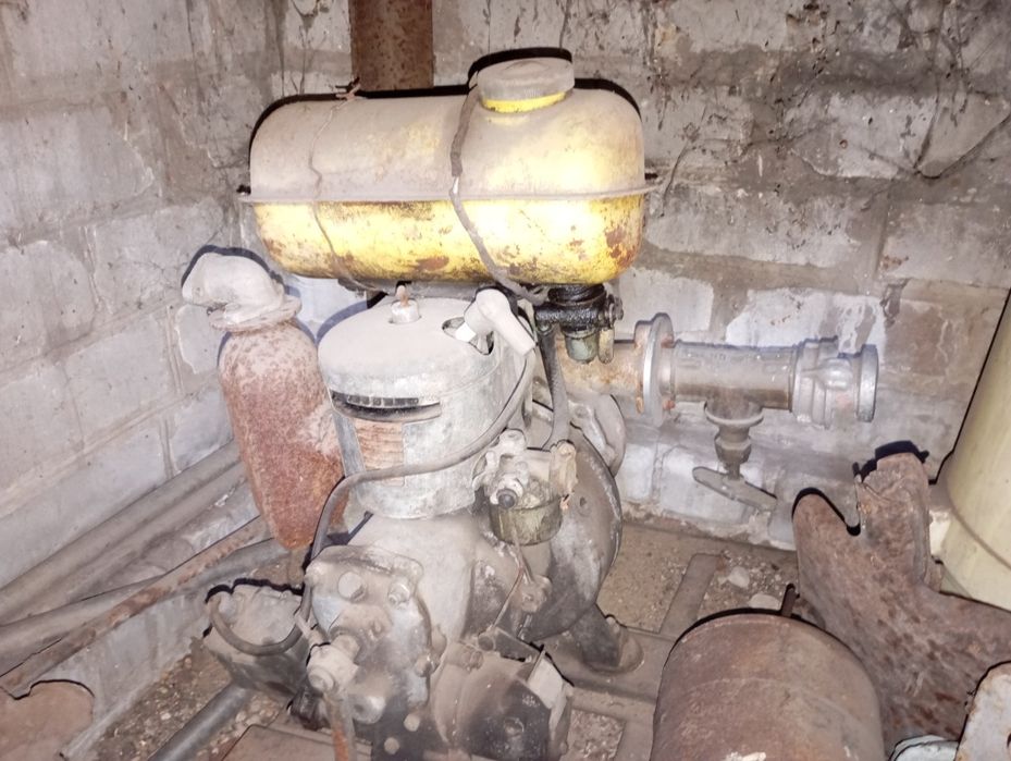 Продам мото помпу