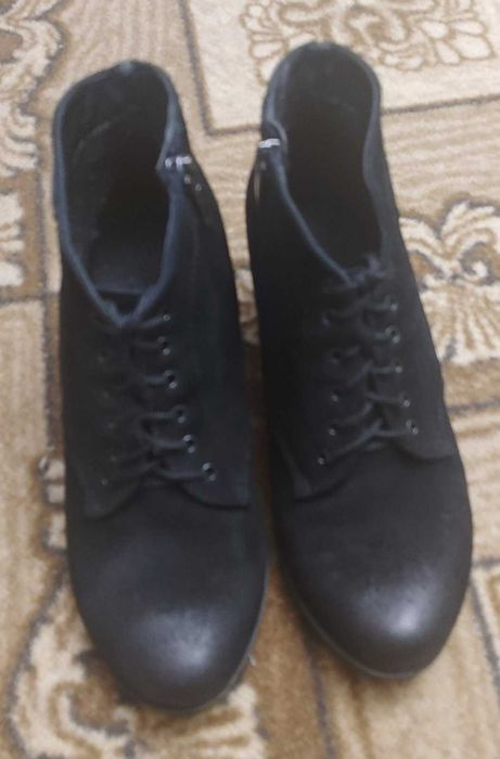 Ботильйони замшеві