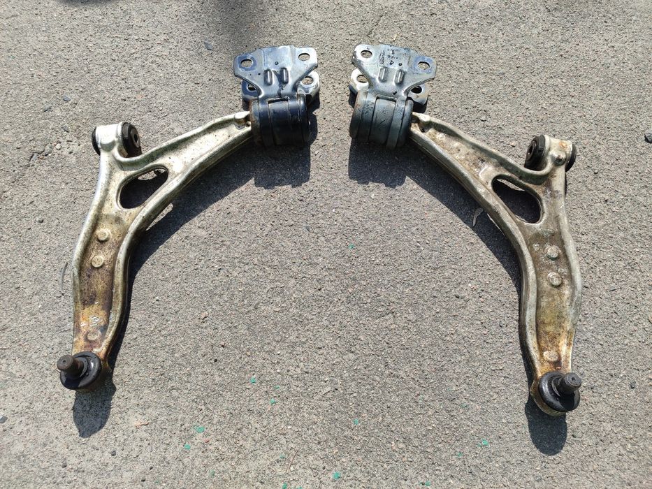 Продам ричаги Ford Focus 3