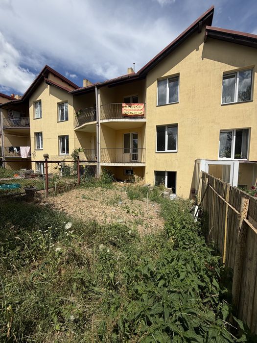 Продам зданий котедж в Лісопотоці