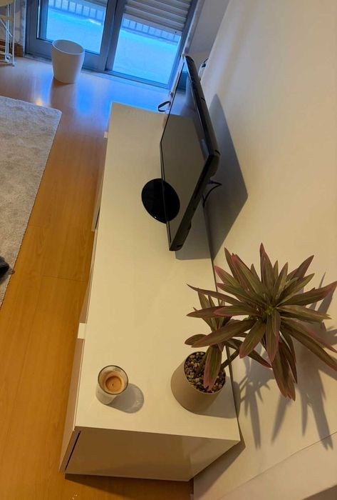 Móvel de Televisão - IKEA