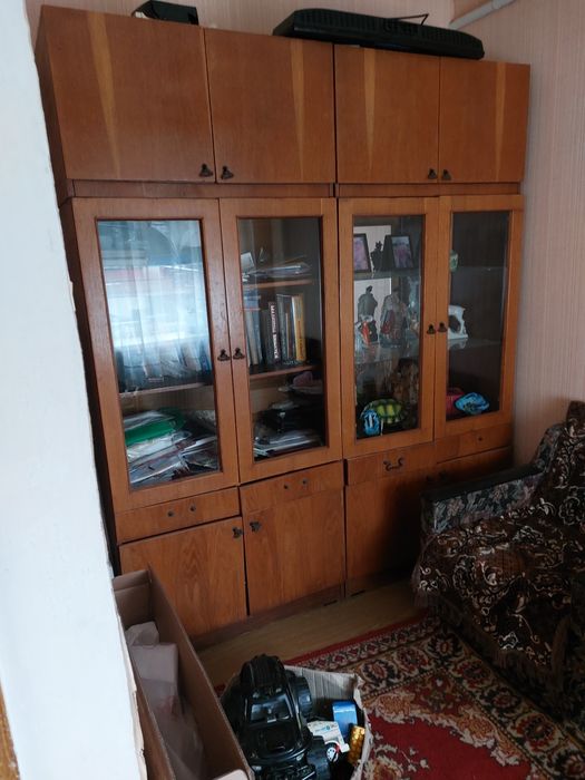 Продам меблі крісла та стінку