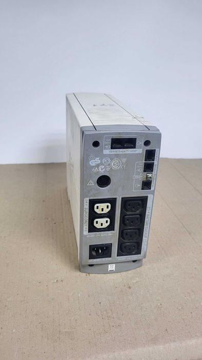 APC Back-UPS RS 800VA 540W - источник бесперебойного питания
