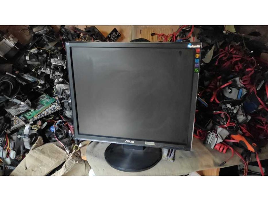 Монитор у доброму стані