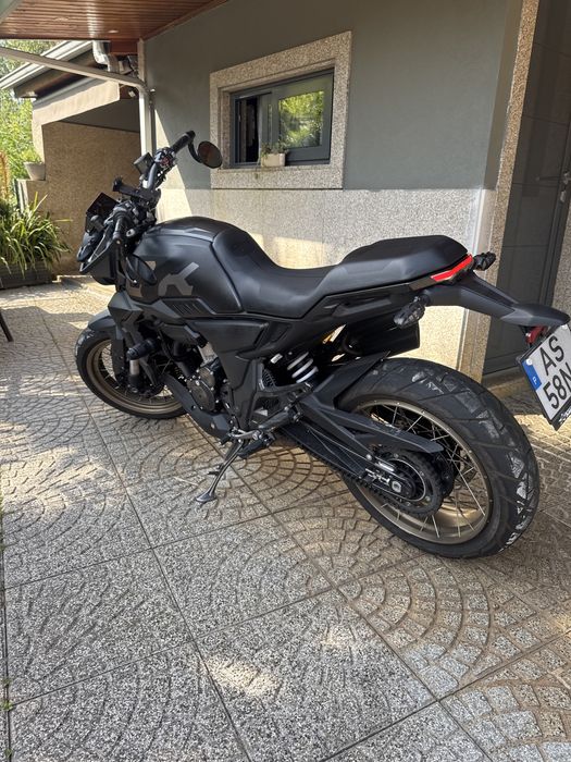 Zontes GK350  44 cavalos- Semi Nova