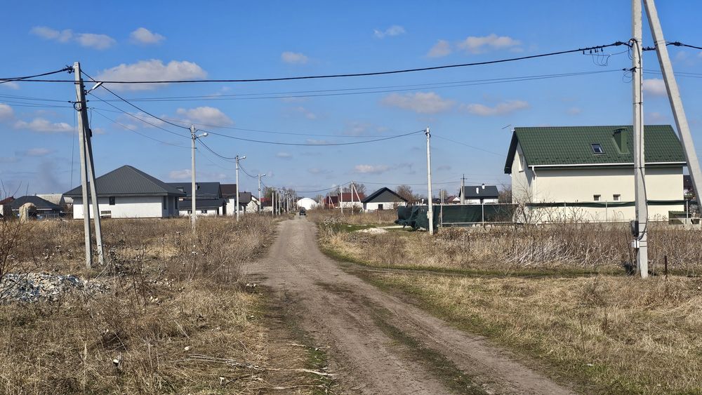 Ділянка 10 соток на ІВАНА НЕЧАЯ ( ДРУЖБИ НАРОДІВ)