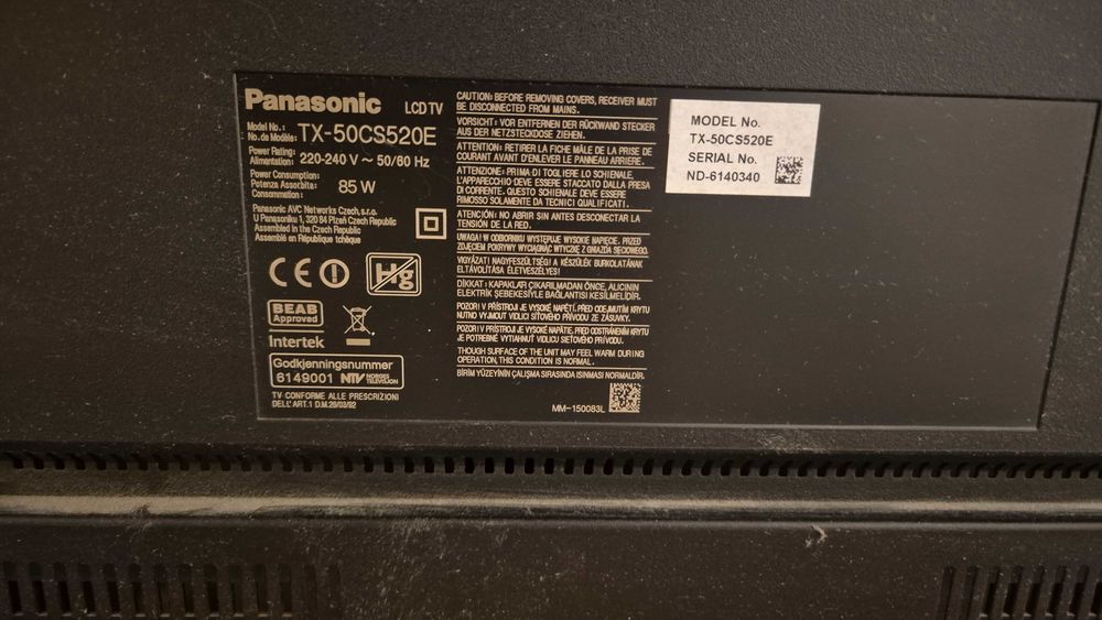 TV Panasonic VIERA 50'', montowanie na ścianie