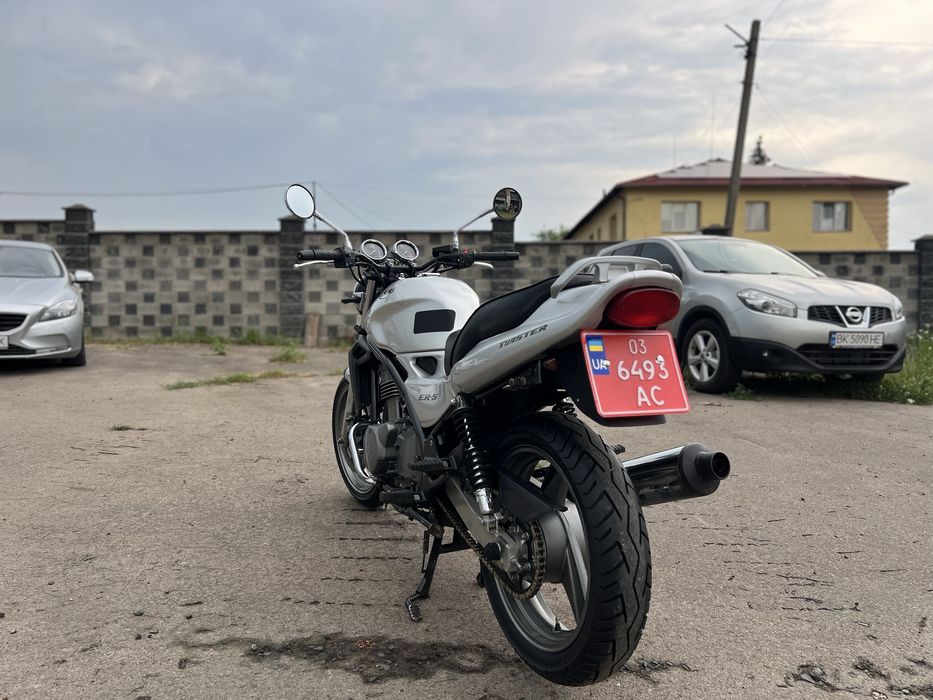 Свіжопривезений із Німечинни Kawasaki ER-5 1998