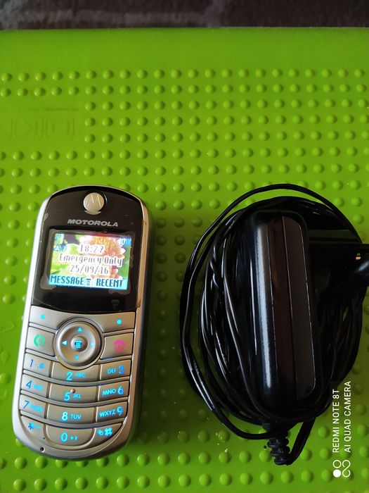 Telefon Motorola c 140+ ładowarka.