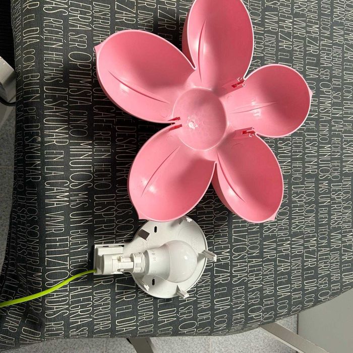 Candeeiro de parede criança