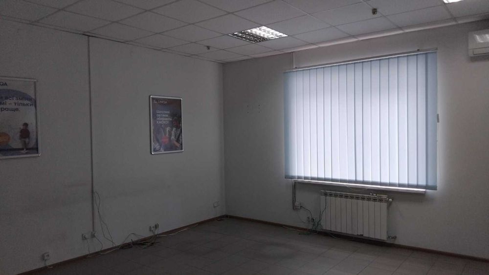 Офісне прим. з автоном. опаленням та власним санвузлом (п3)