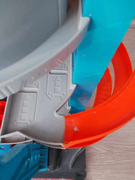 hot wheels ultimate garage
