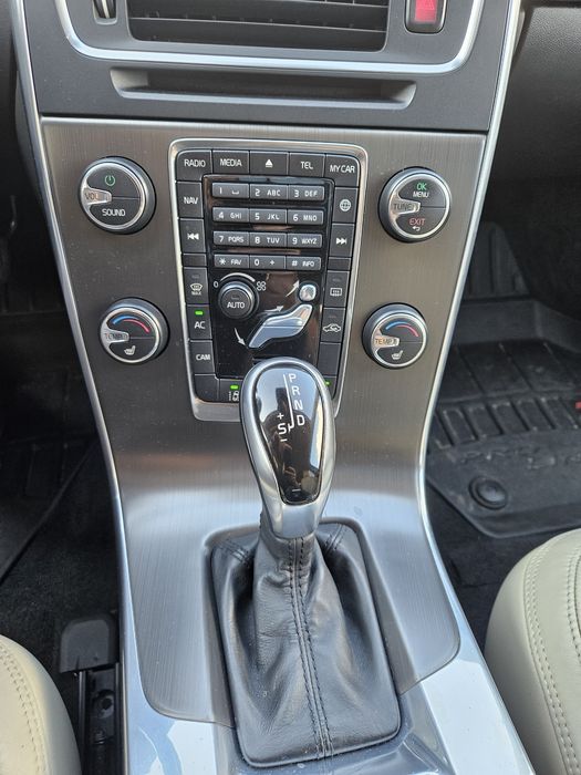 Volvo v60 2.0 d3 163km