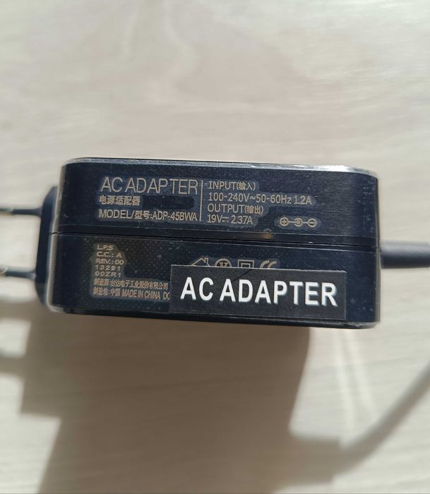 Adaptador AC 19V 2,37A