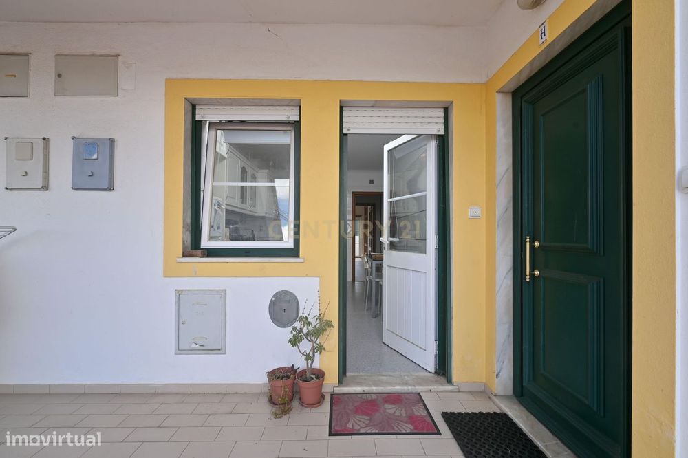 Apartamento T2 em Milharado, com terraço e parquemento