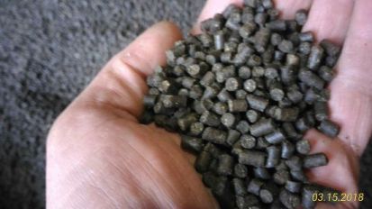 Корм для  сома осетра раков карпа форели  для выращивания рыбы