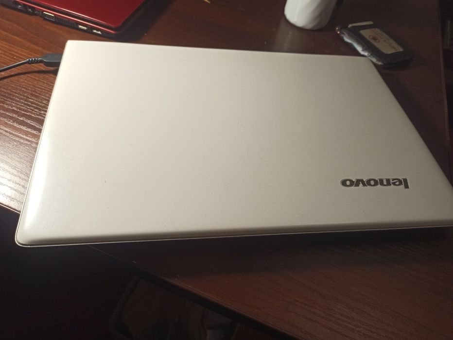 Продам ноутбук леново