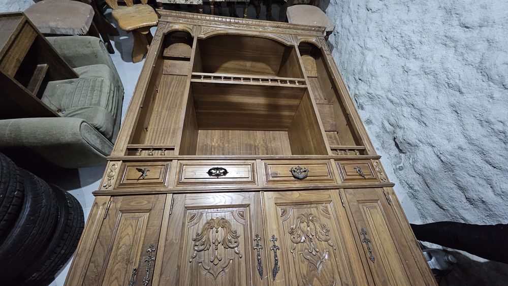 Móvel de Sala de Canto Madeira Maciça