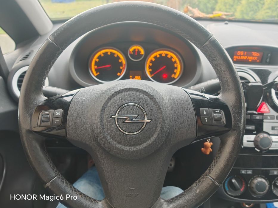 Opel Corsa D 1.4 2011
